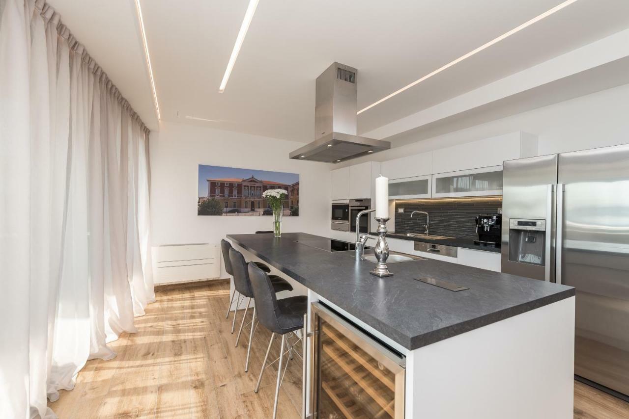 Apartment Luxury Penthouse Cosmacendi